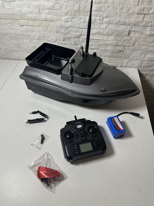 Barca plantat nadit si momit V060 cu GPS 12000mAh 500m 2kg 10km/h barcuta pescuit noua