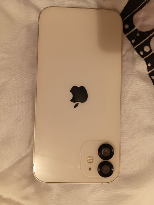 Айфон 12 128гб...