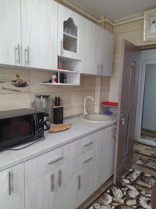 Inchiriez apartament pitesti zona expo parc