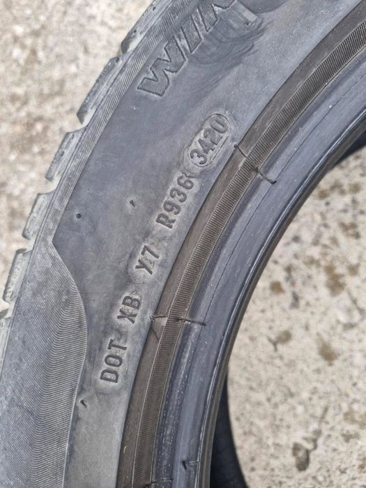 Anvelope iarna Pirelli R18