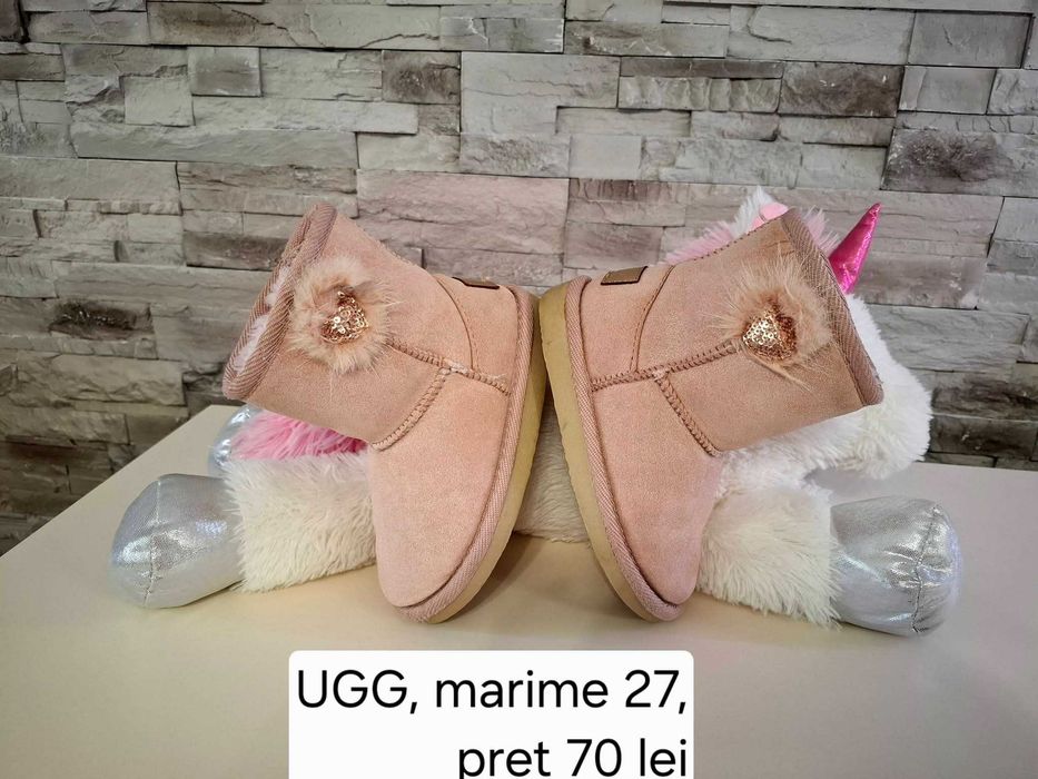 UGG  fetita marime 27