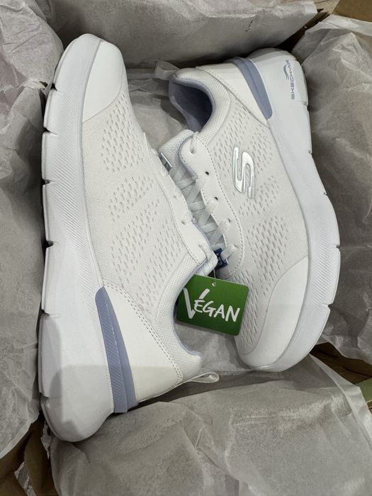 кроссовки от Skechers ОРИГИНАЛ