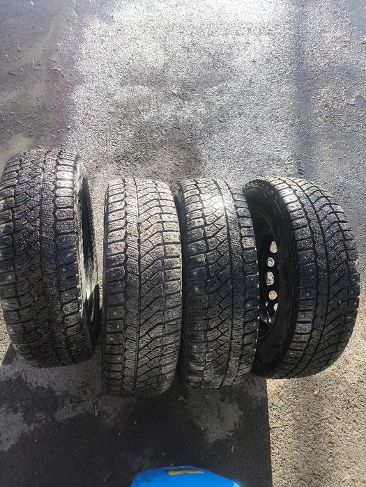 Продам зимние шины