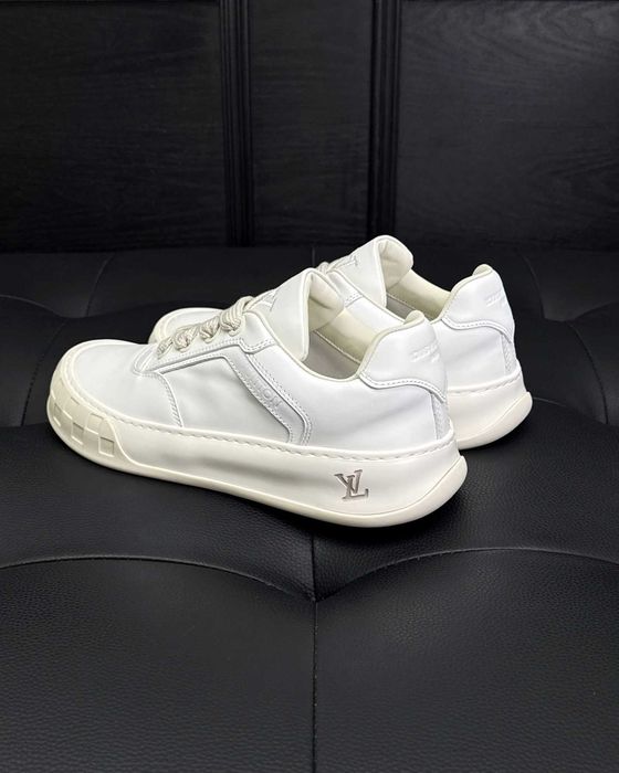 Adidasi Louis Vuitton Tilted Premium