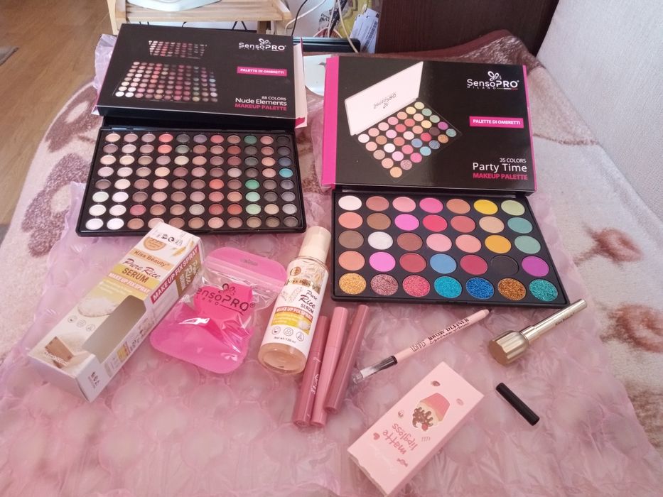 Ofer servicii de machiaj și make-up soft/light/hard