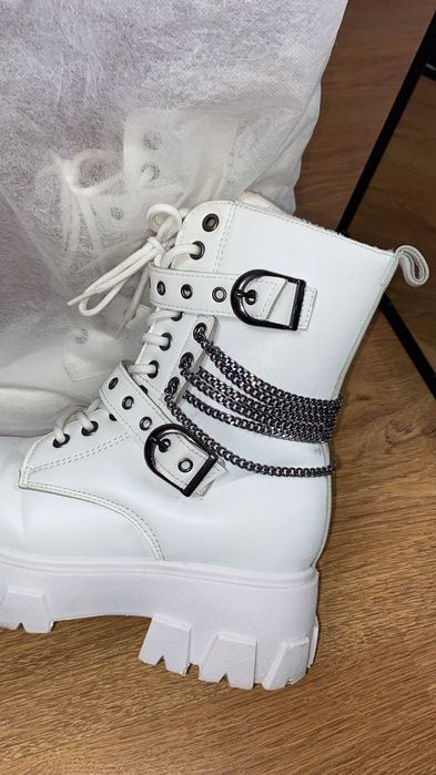 Дамски обувки 36-37 номер на безценица