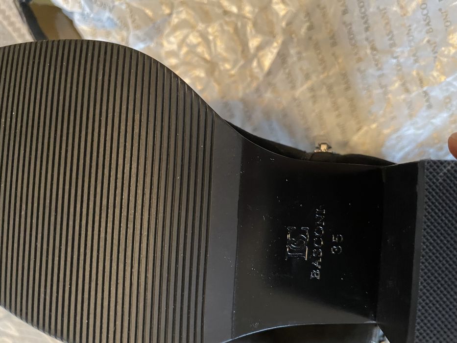 Сапоги Basconi..Новые