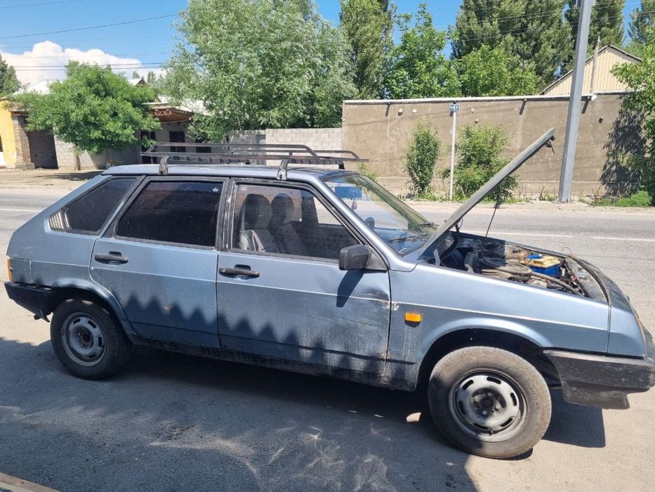 09 Holati yaxshi bitta ro’zg’orni tebratadigan puli yengil