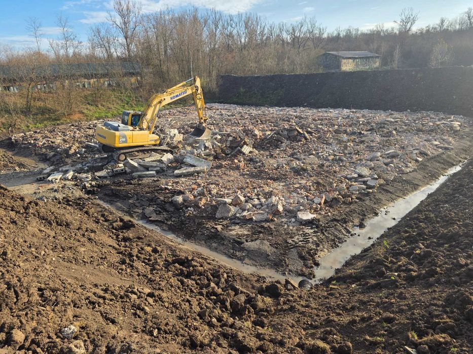 Servicii constructii ,imprejmuiri,terasamente,confectii metalice