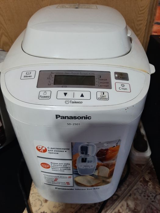Продам хлебопечку.