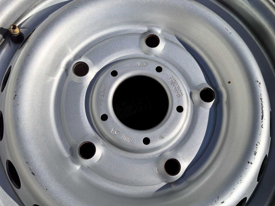 15 цола 5 х 160 мм Форд Транзит / Транзит Къстъм - 6,5 Инча / ЕТ 60