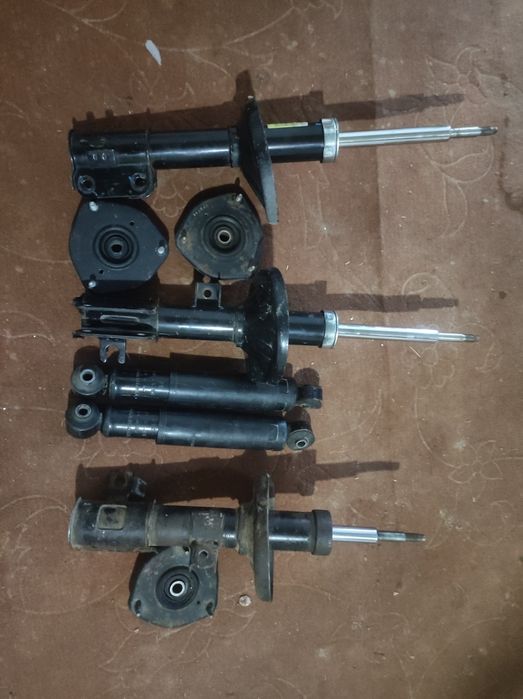 Shevrolet TACUMA amortizatori bilan orqa tormozni sestemasi sotiladi