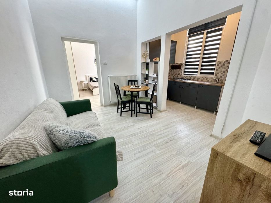 Vand apartament 2 camere, ultracentral, Str. Episcopiei