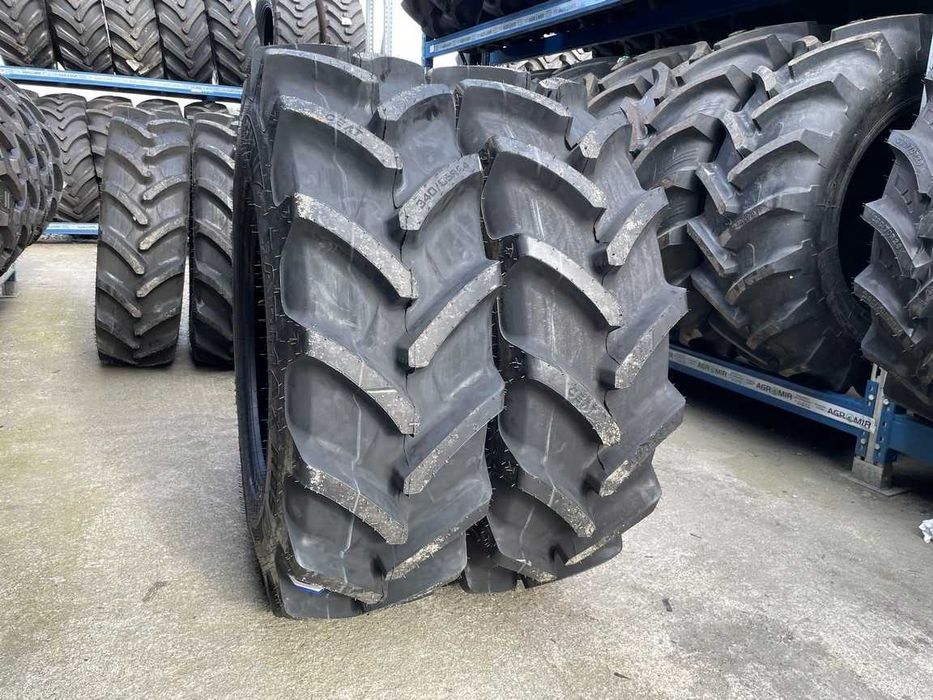 Anvelope noi radiale 340/85R24 marca CEAT pentru tractor CASE
