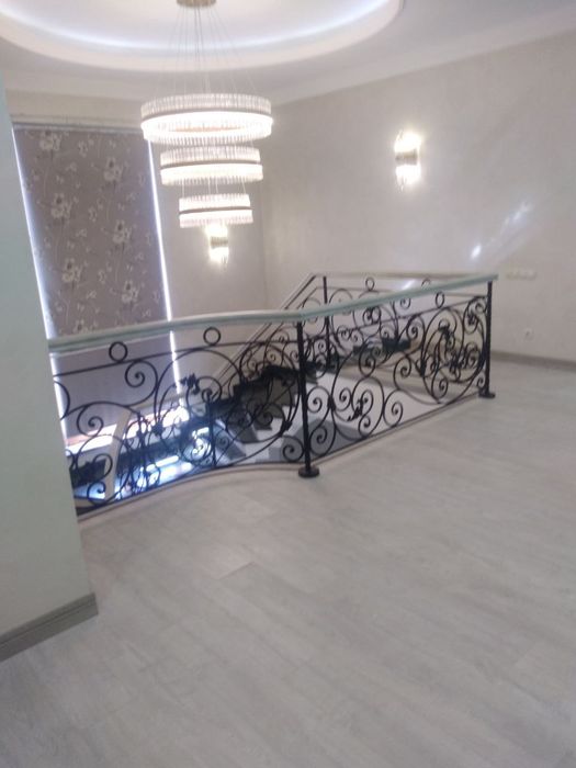 Сдам большой участок на Юнус-Абаде 10 комнат.