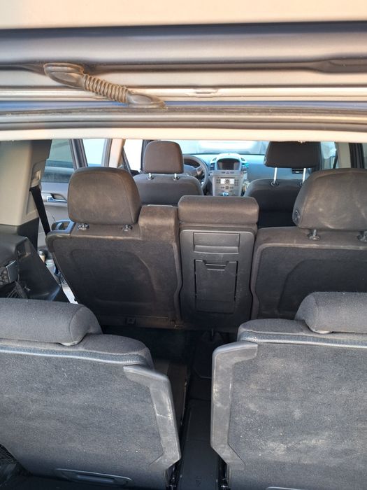 De  vanzare OPEL ZAFIRA B