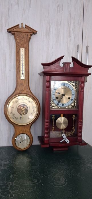 Барометр. Часы настеные.