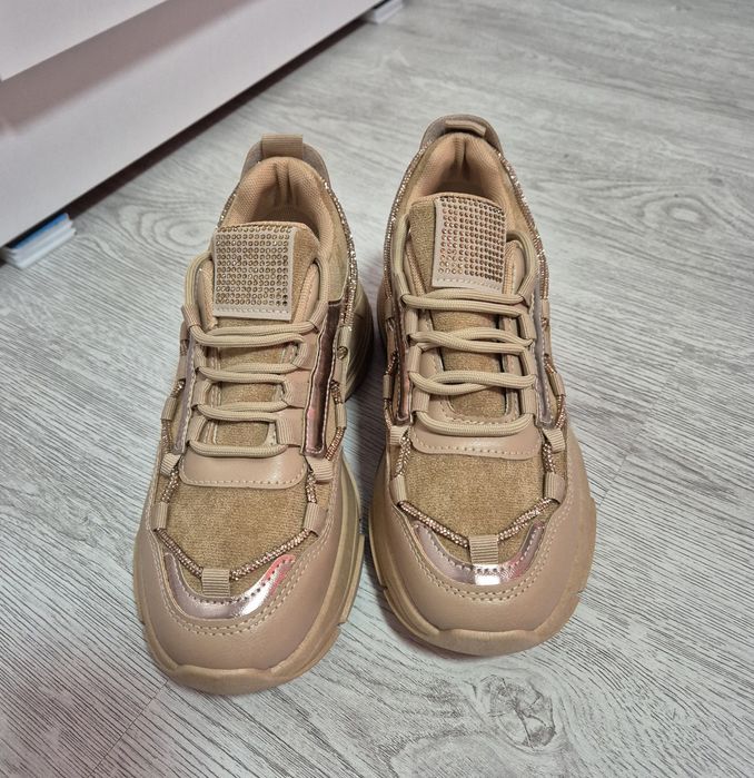 Дамски сникърси в кафяво