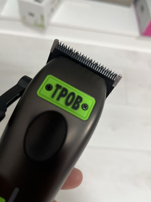 Masina de tuns profesională Tpob Play