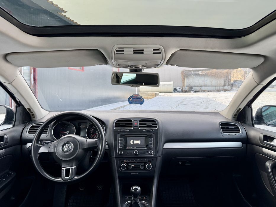 VW Golf 6 / 1.6TDI 105Cp / Manual 5+1 / Panoramic