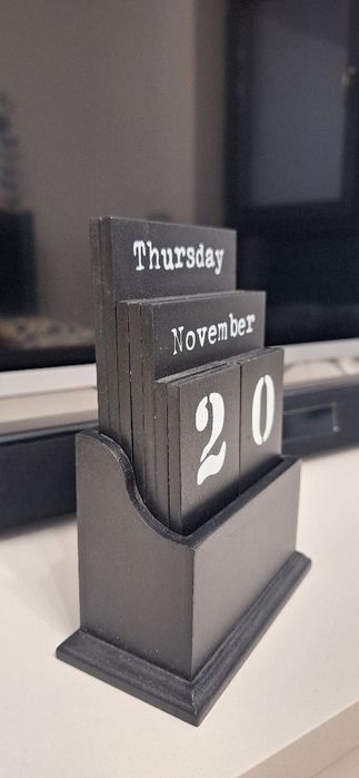 Calendar lemn pt birou