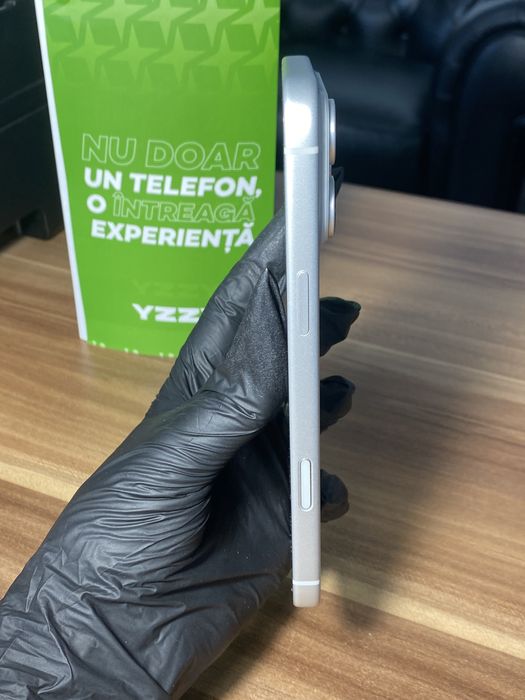 iPhone 17 Pro Max • 512 GB • Silver