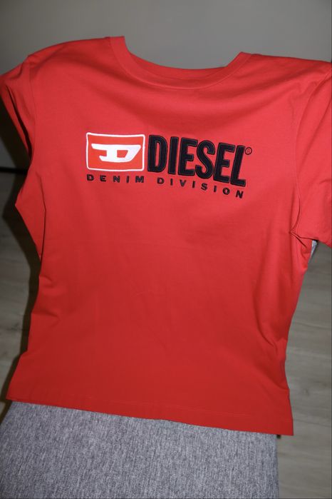 Продам футболку DIESEL