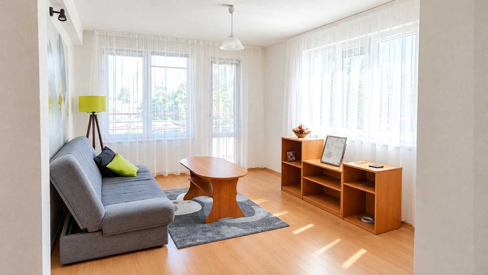 Дава се под наем Двустаен апартамент в Пловдив, Каменица 1 - 65 кв.м за 400 € - Снимка #1