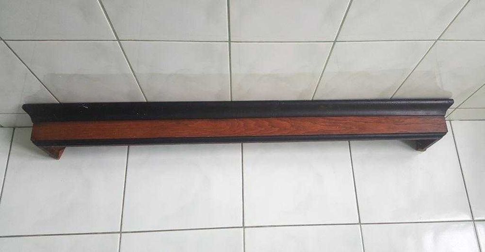 Galerie draperie din lemn cu lungimea 1 m.