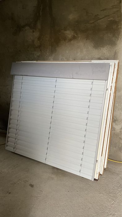 Geamuri termopan Austria cu rulouri exterioare - 4 buc