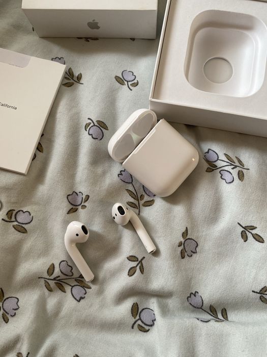 Apple AirPods 2 (2-го поколения )