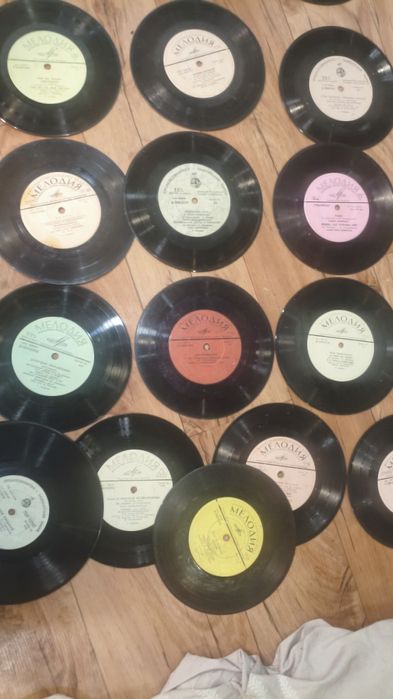 Пластинки миньоны и обычные