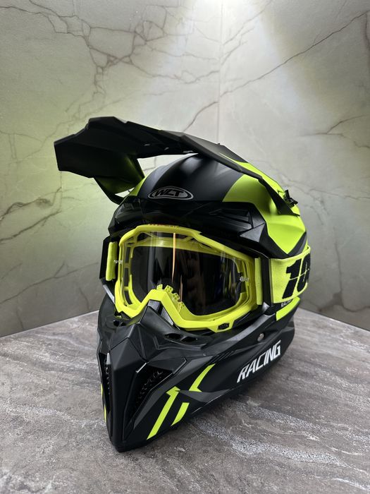 НОВО! Комплект кросови каски с очила