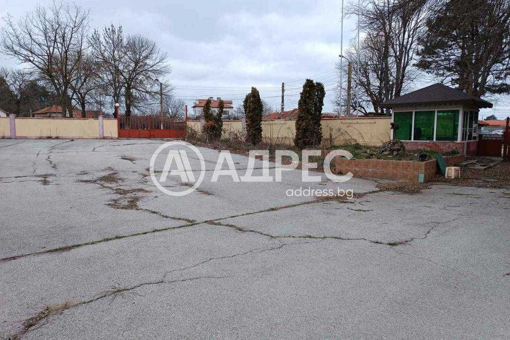 Продава се Склад в Разград, Център - 4488 кв.м за 51 €/кв.м - Снимка #2