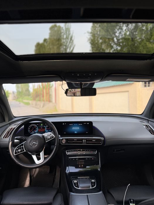 Arendaga mercedes eqc 400