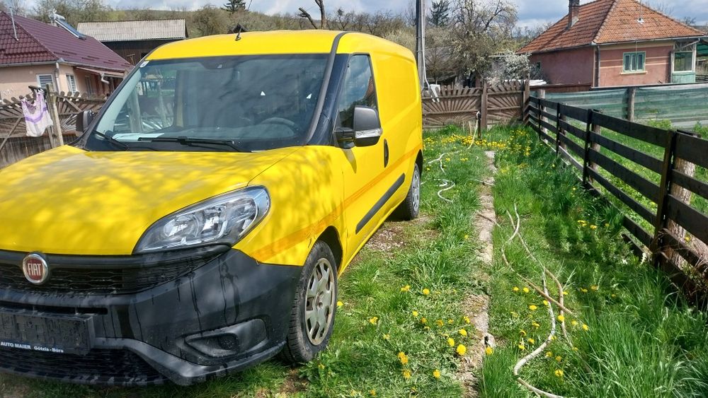 vând fiat doblo 1,3 diezel