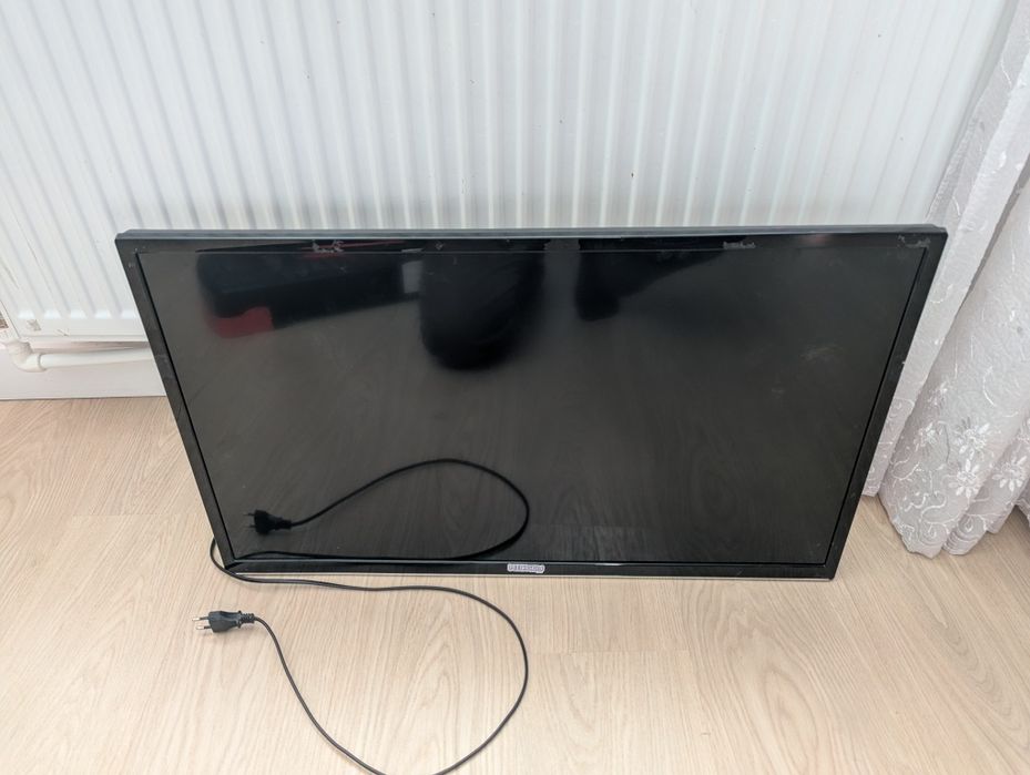 TV Horizon Smart diagonala 80 cm-defect