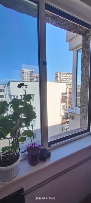 Продавам алуминиева  дограма Elvial 4600  с прекъснат  термо  мост