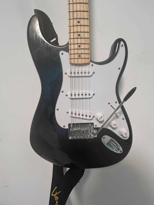 Електрическа китара Fender Squire Stratocaster