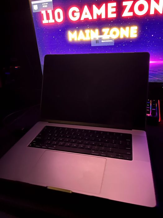 Macbook pro M1 Pro 16inch max quvati 20 soatga yet 16/512 full konlekt