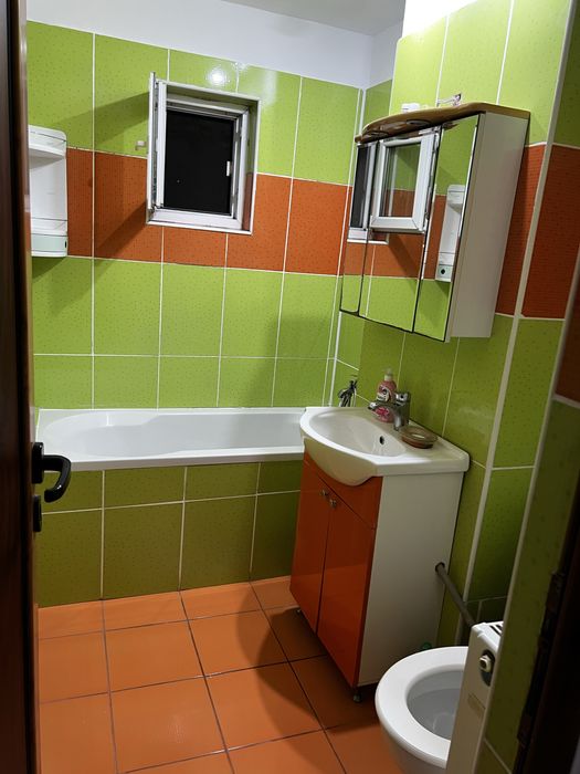 3 camere, etaj 3/4, langa parcul tineretului