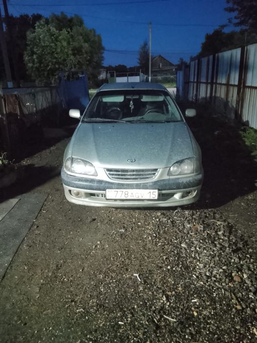 Продам toyota avensis 1998