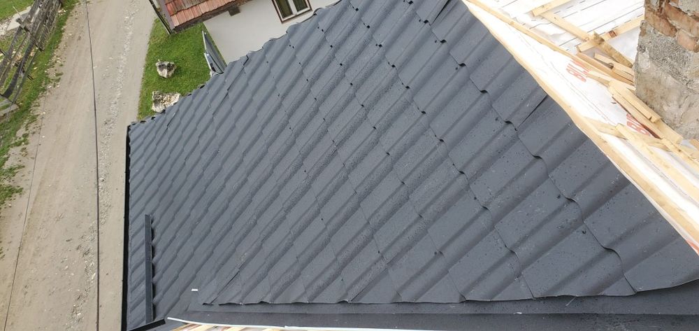 Executam Reparații De Urgență