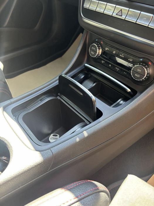 GLA 220d 4matic Mercedes Benz 2019, camera 360, diesel 2.0