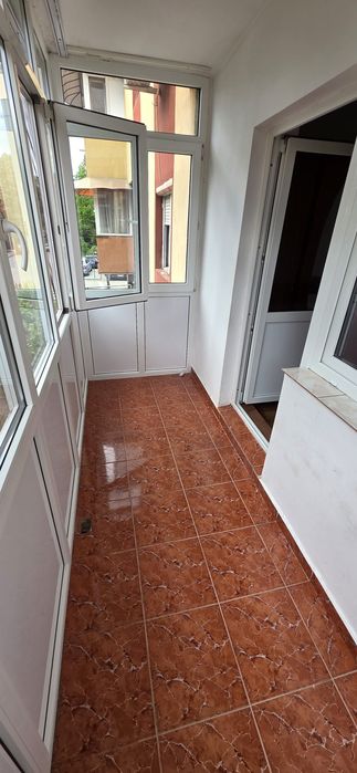 Apartament cu 4 camere decomandat