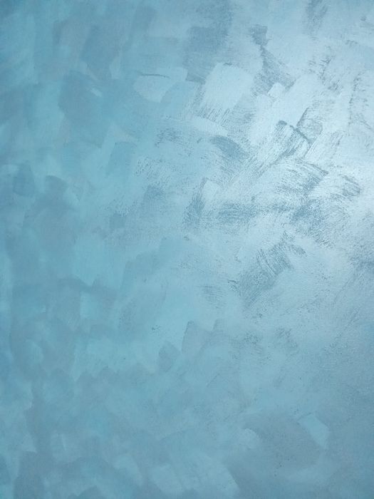 Aplicare vopsea decorativa cu pensula