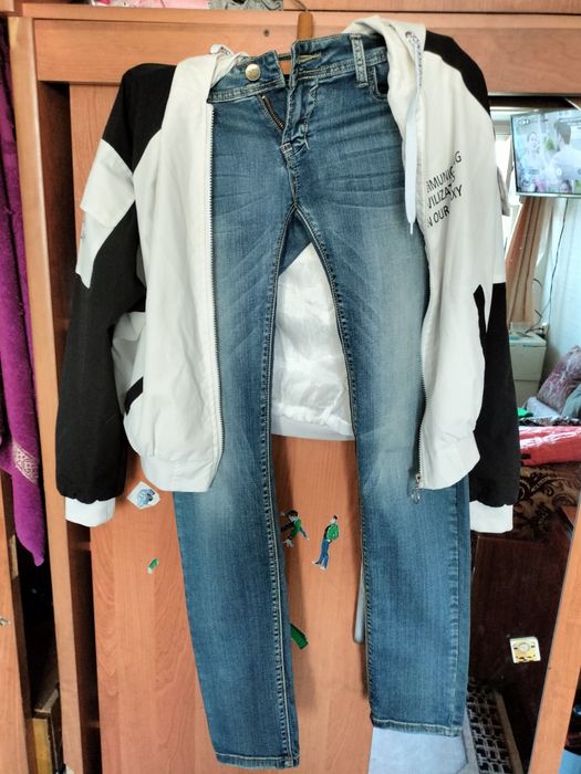 Продам недорого джинсы