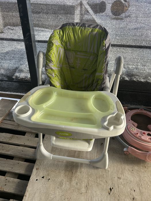 Продам детский стол