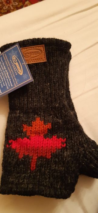 Варежки шерстяные