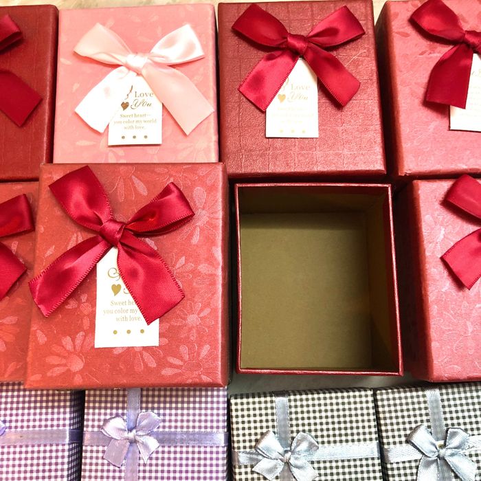 Подаръчни Кутийки за Бижута или други малки неща